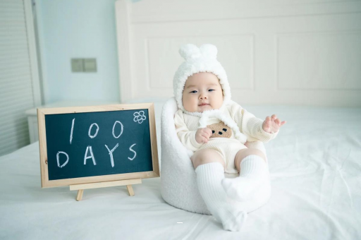 偃师七个月宝宝伸舌头